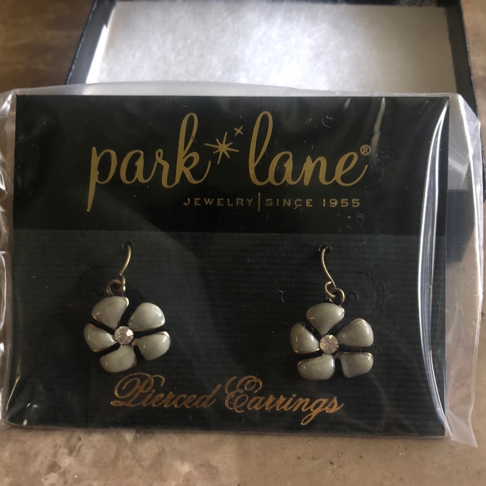 Jewlery
